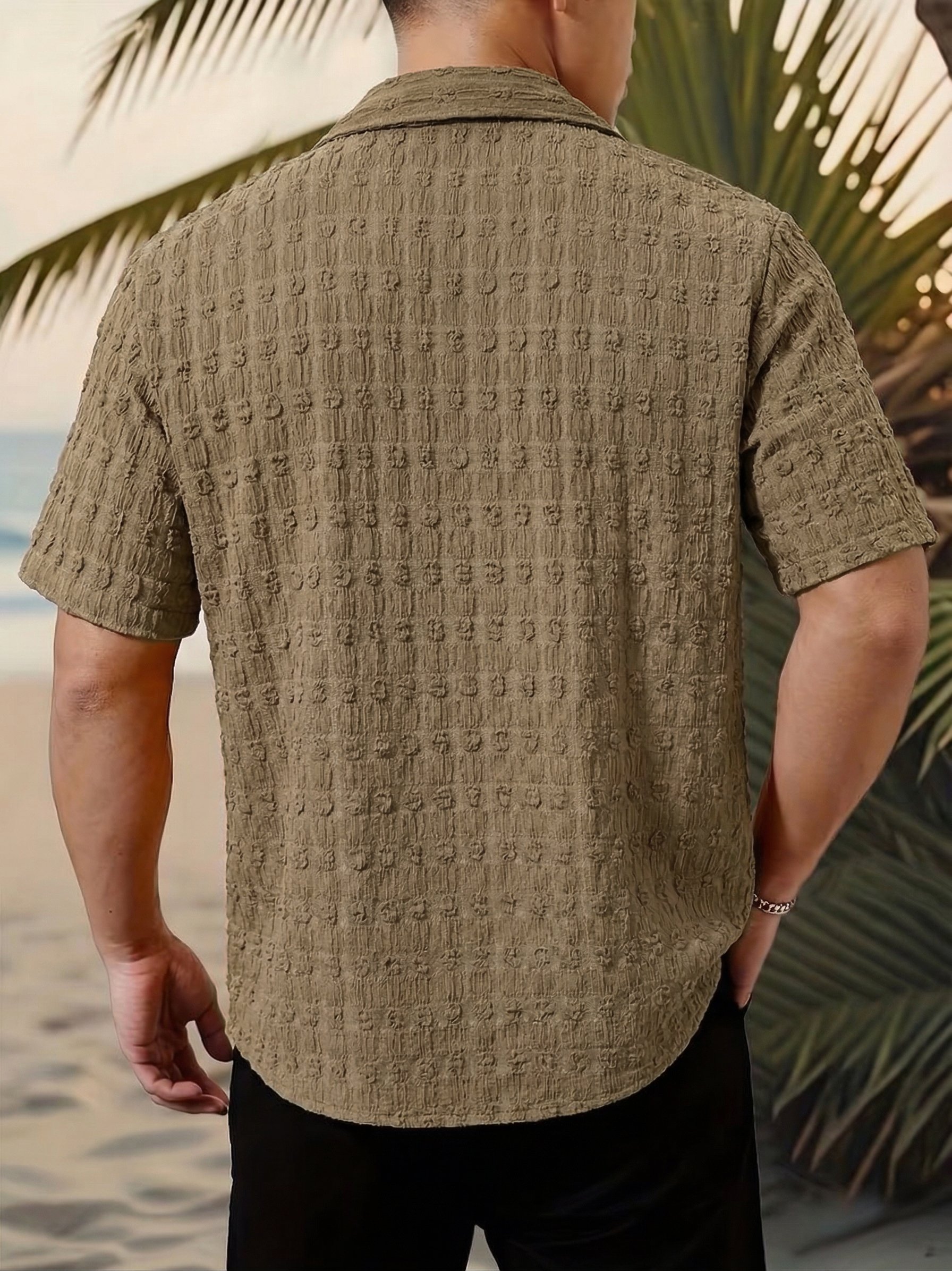 Men Textured Short Sleeve Casual Shirt