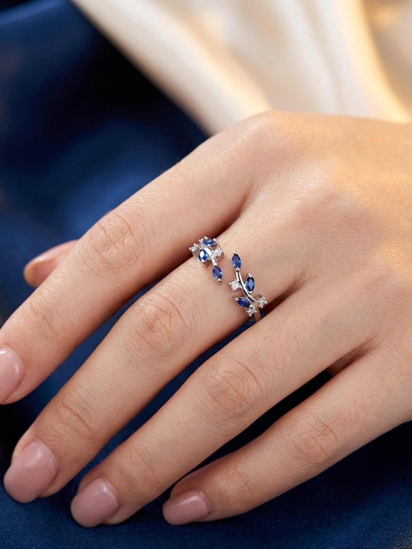 Silver Embellished Leaf Ring