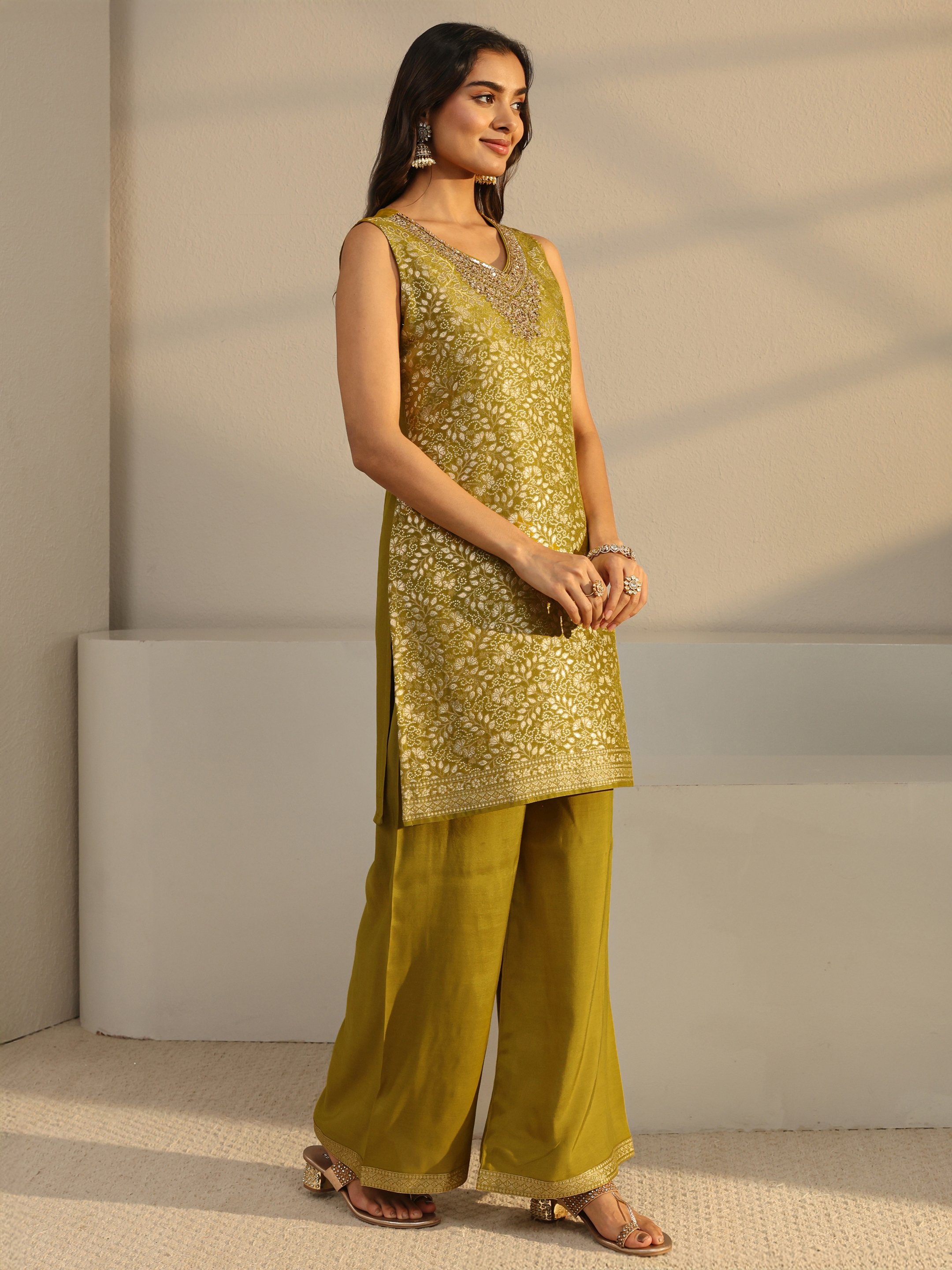 Green Embroidered Silk Blend Straight-Fit Kurta, Palazzo And Dupatta Set