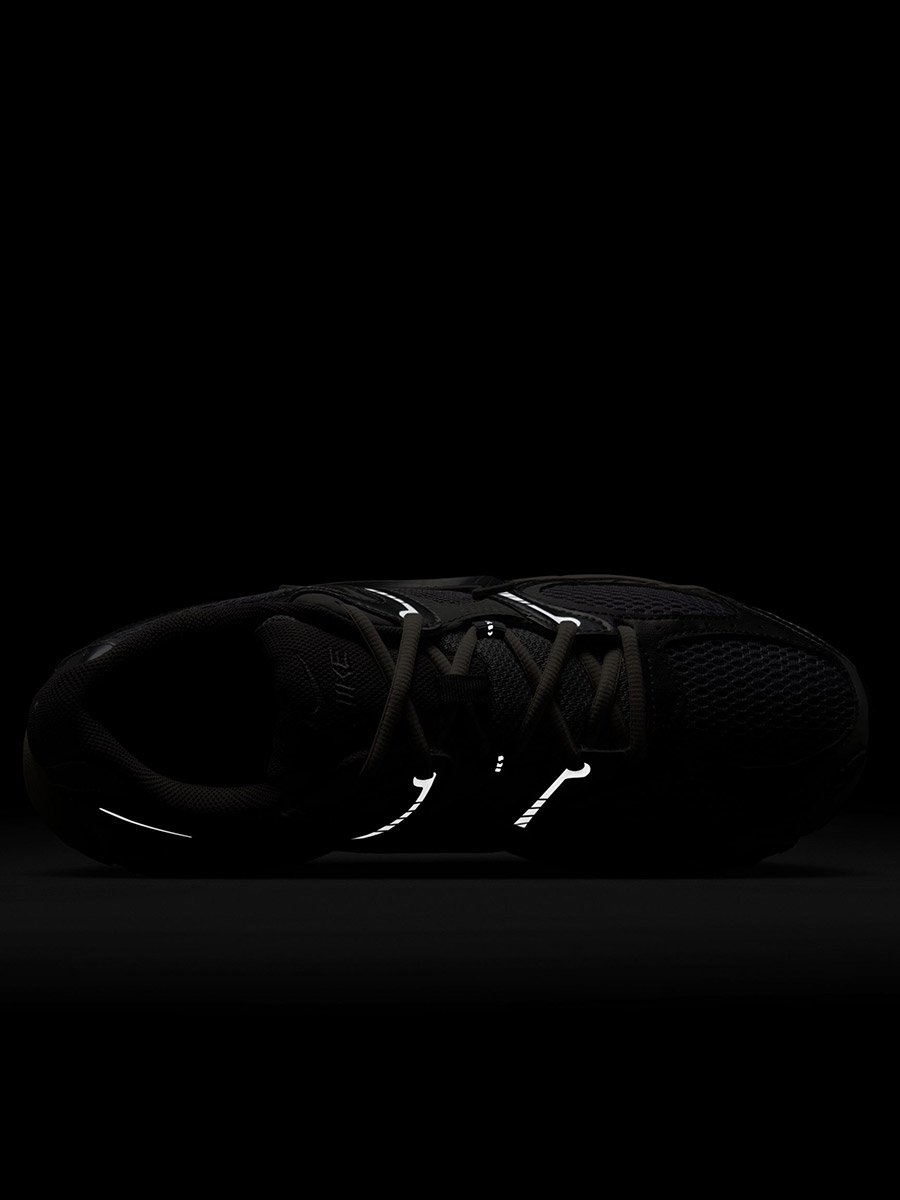 V5 RNR Shoes