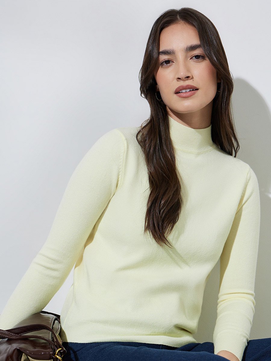 Off White Solid High Neck Ribbed Jumper