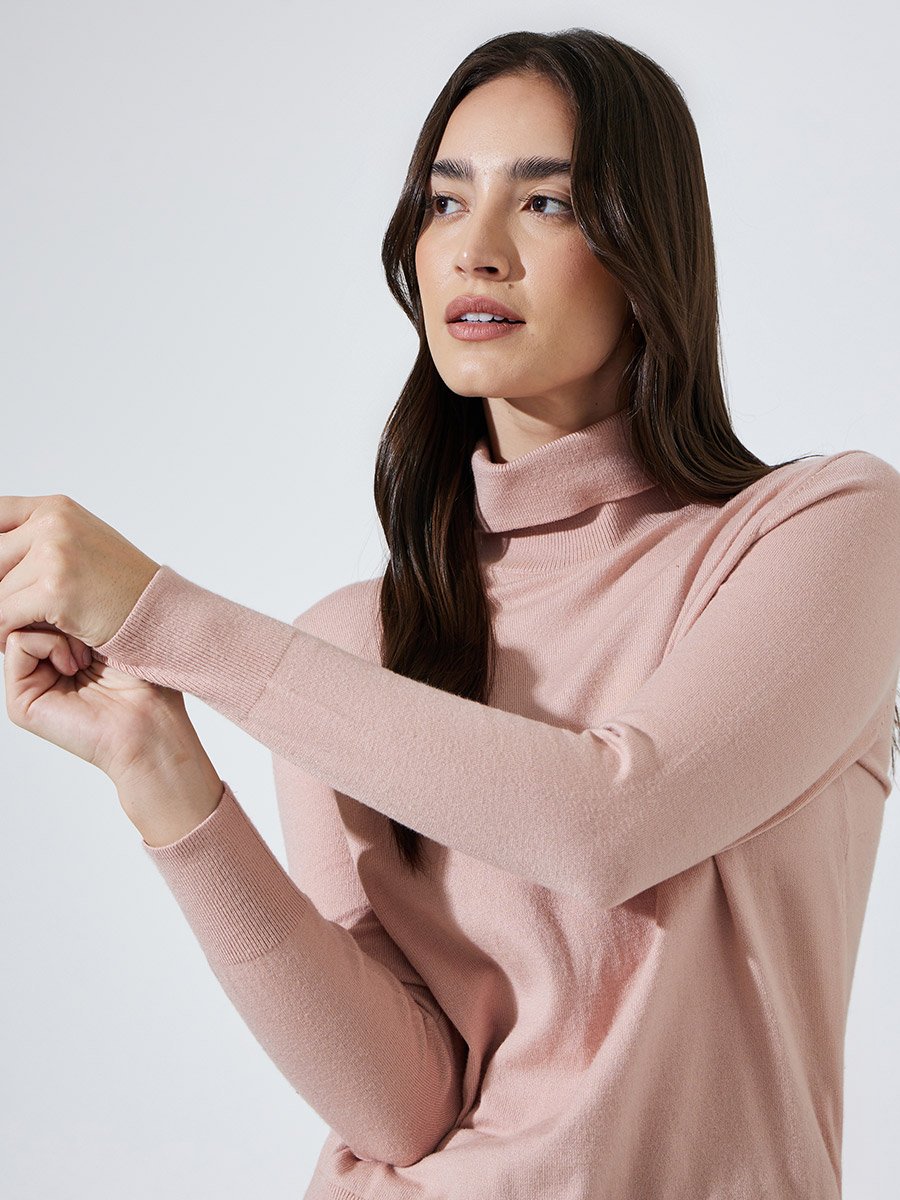 Pink Solid Turtle Neck Slim Fit Jumper