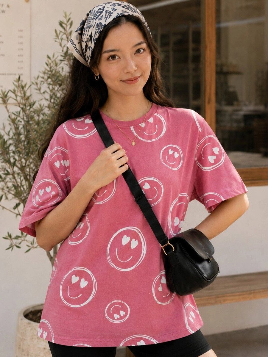 Pink Oversized Printed T-Shirt with Heart-Eyed Smileys