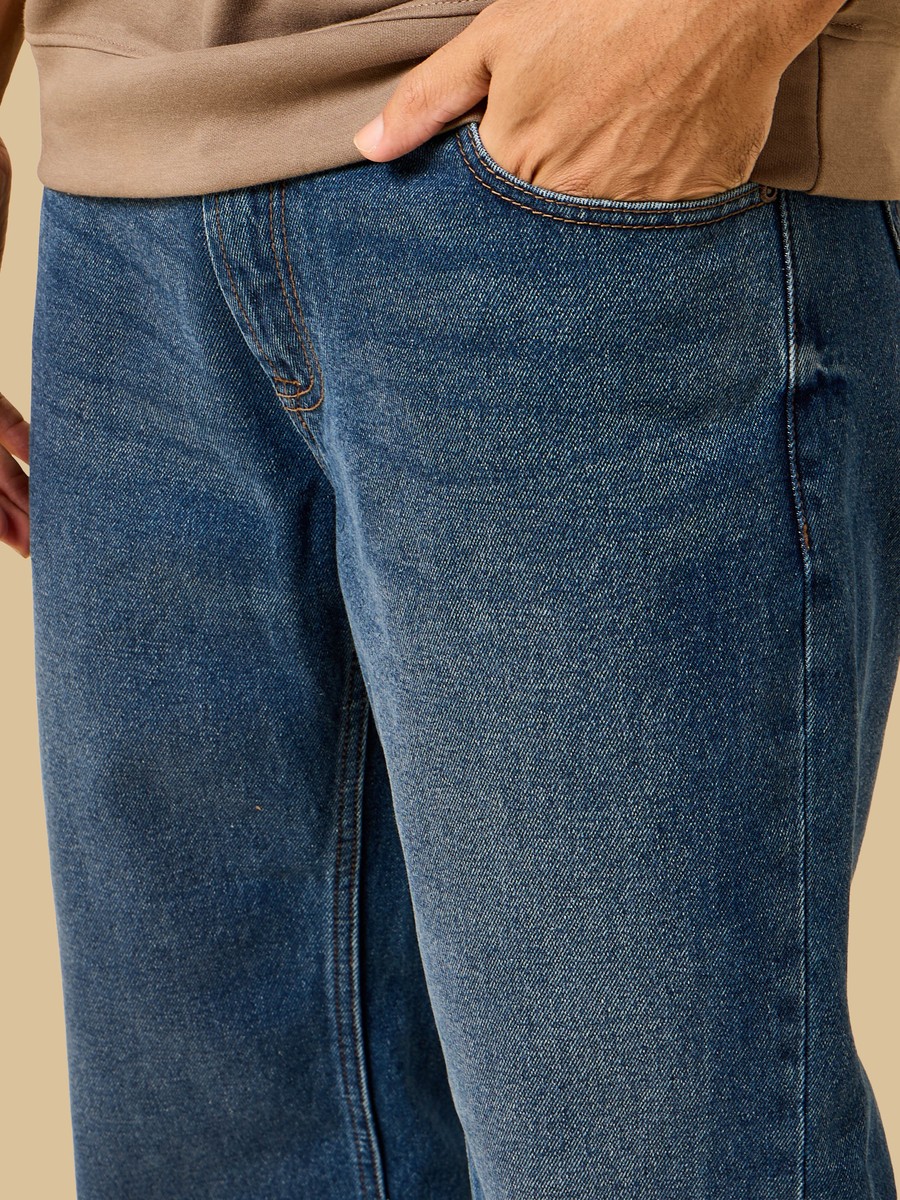 Relaxed Fit Rigid Jeans