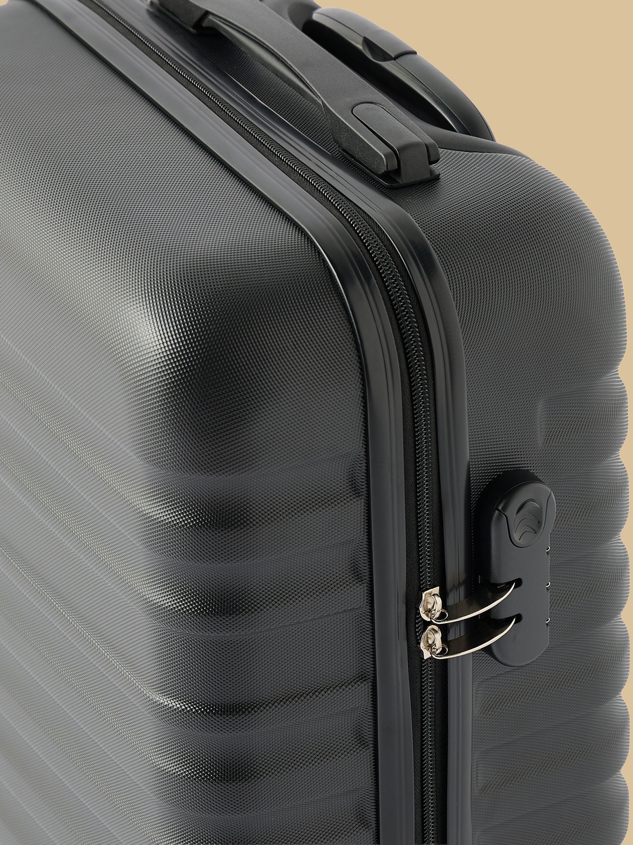 Ribbed Hardcase Trolley Bag