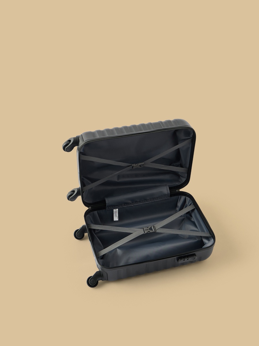 Ribbed Hardcase Trolley Bag