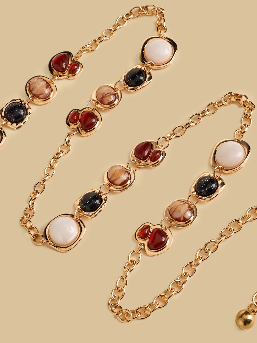 Embellished Chain Belt with Lobster Clasp Closure