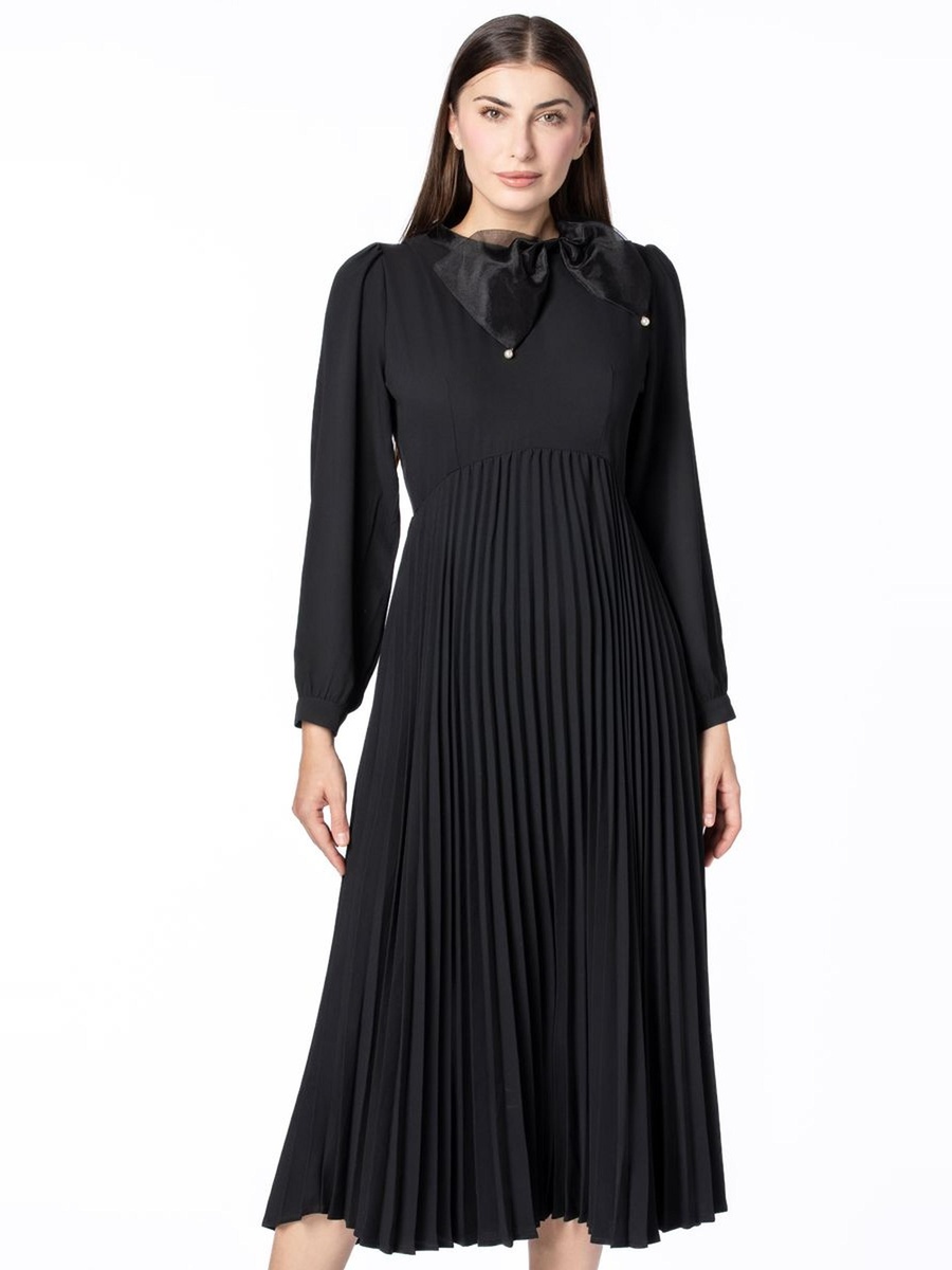 Women Pleated Dress with Bow