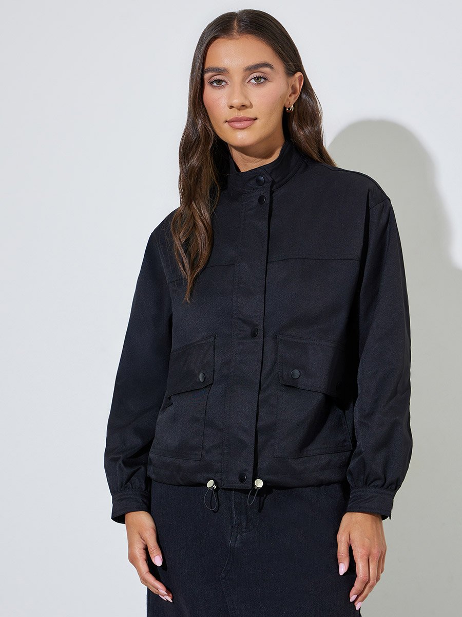 Black Solid Pocket Details Zip-Up Regular Fit Bomber Jacket