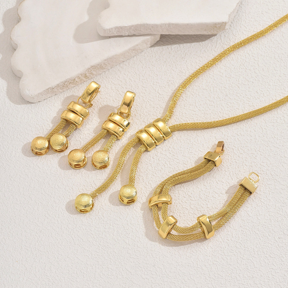 Gold Mesh Jewelry Set with Necklace, Earrings and Bracelet