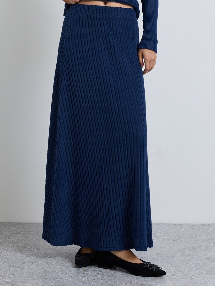 Navy Blue Wide Ribbed Knit Maxi Skirt