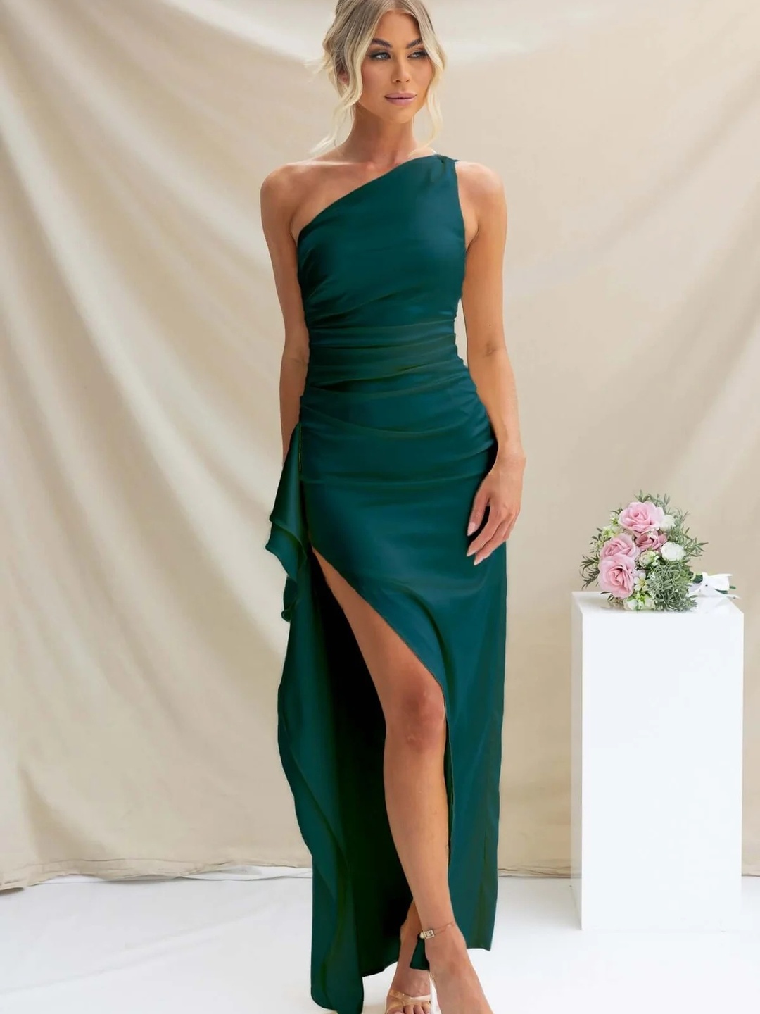 Green One-Shoulder Maxi Dress with High Slit