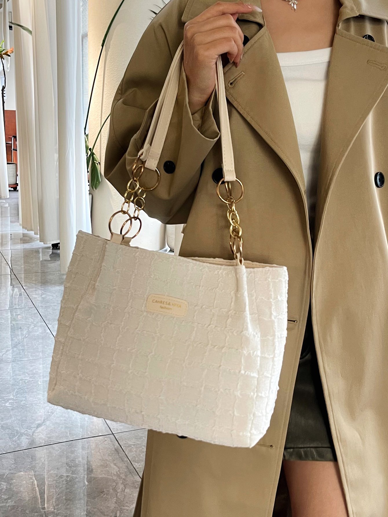 White Woven Shoulder Bag with Gold Chain