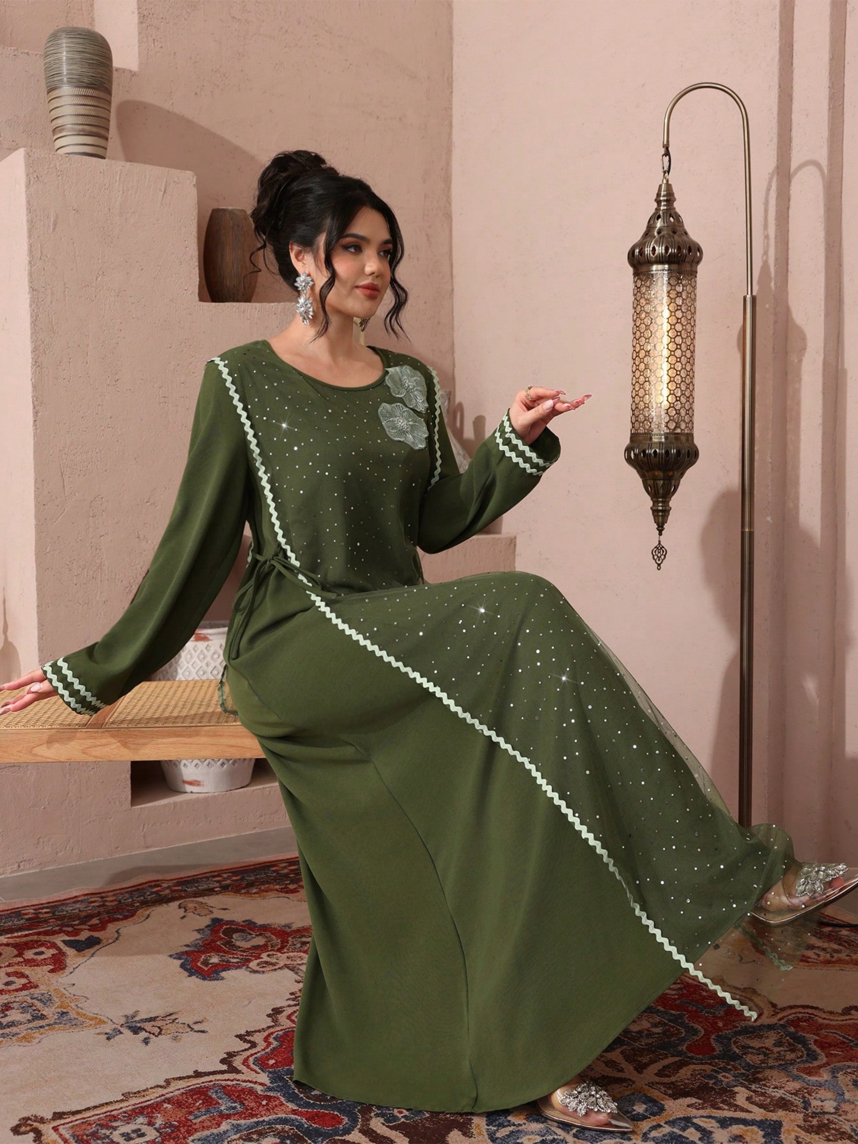 Green A-Line Jalabiya With Sequin And Floral Embellishments