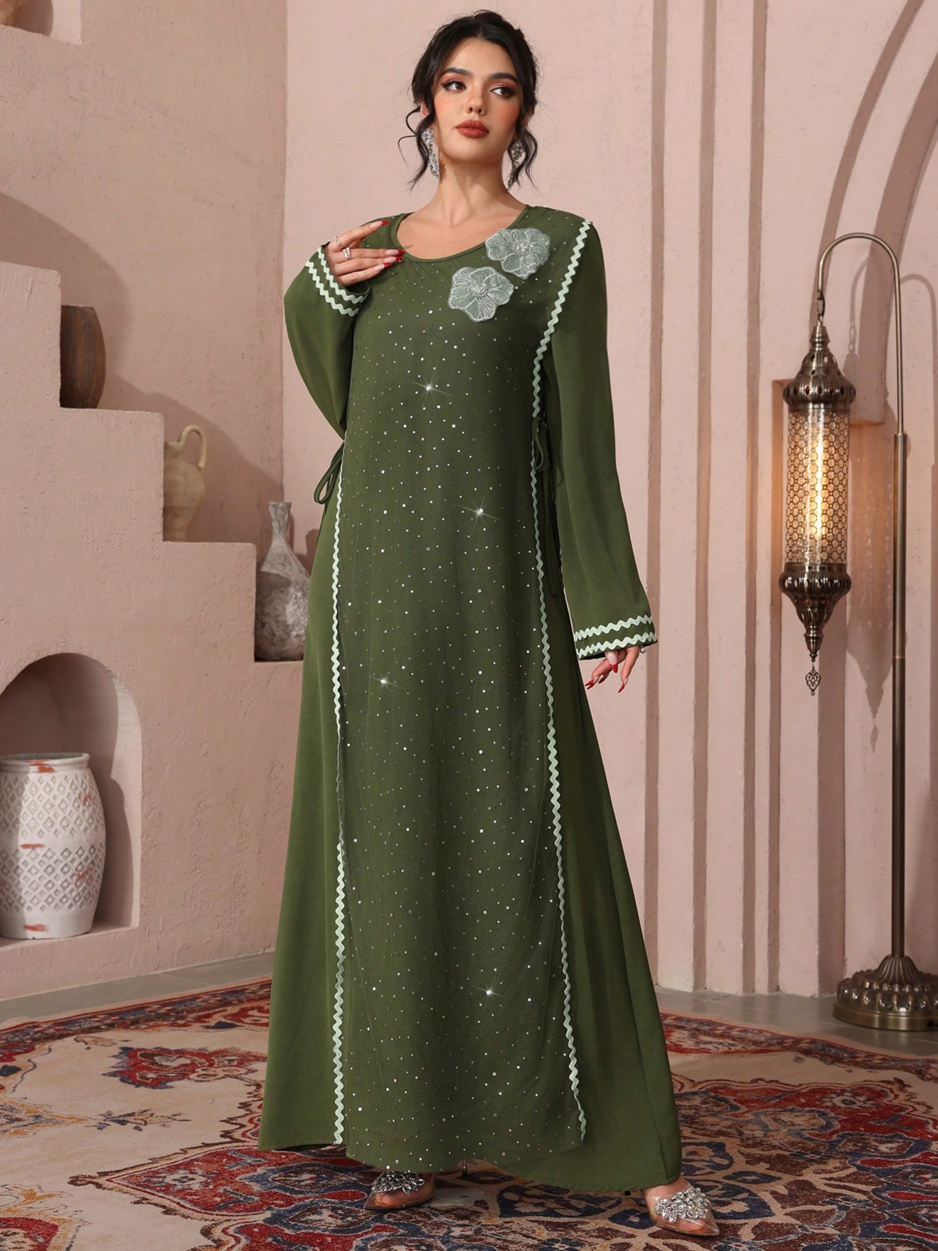 Green A-Line Jalabiya With Sequin And Floral Embellishments