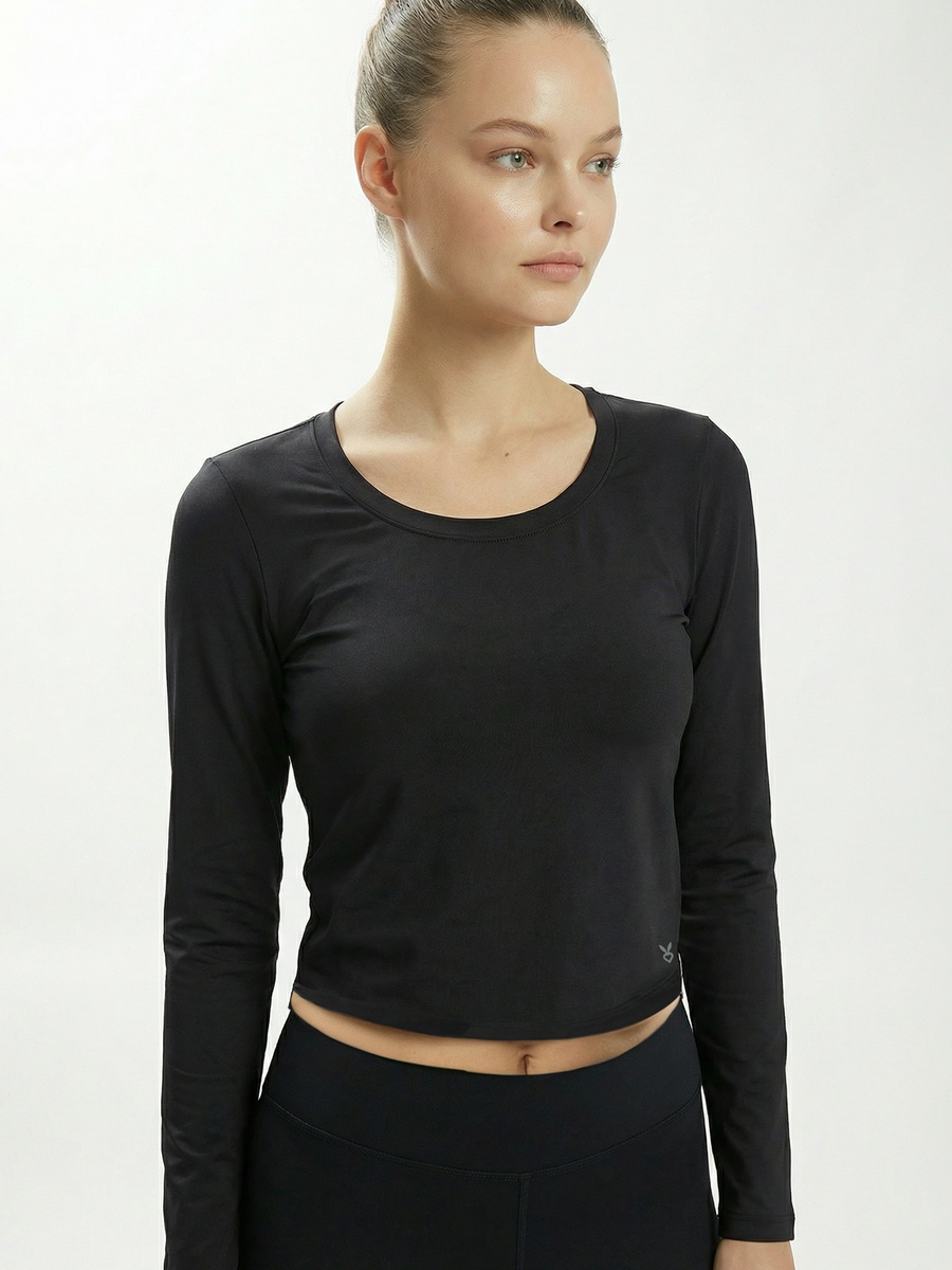 Black Solid Round Neck Crop Top