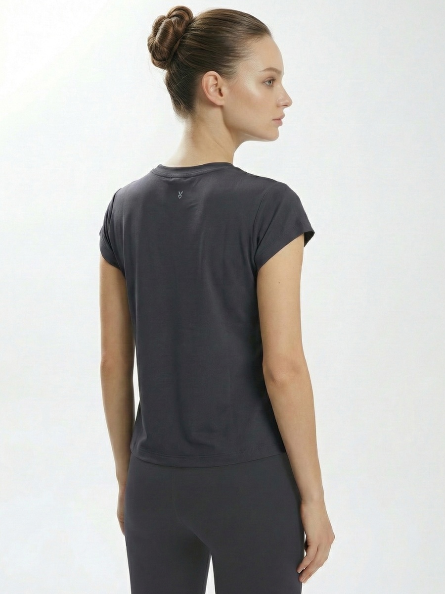 Black Body-Contoured Slim Fit T-Shirt