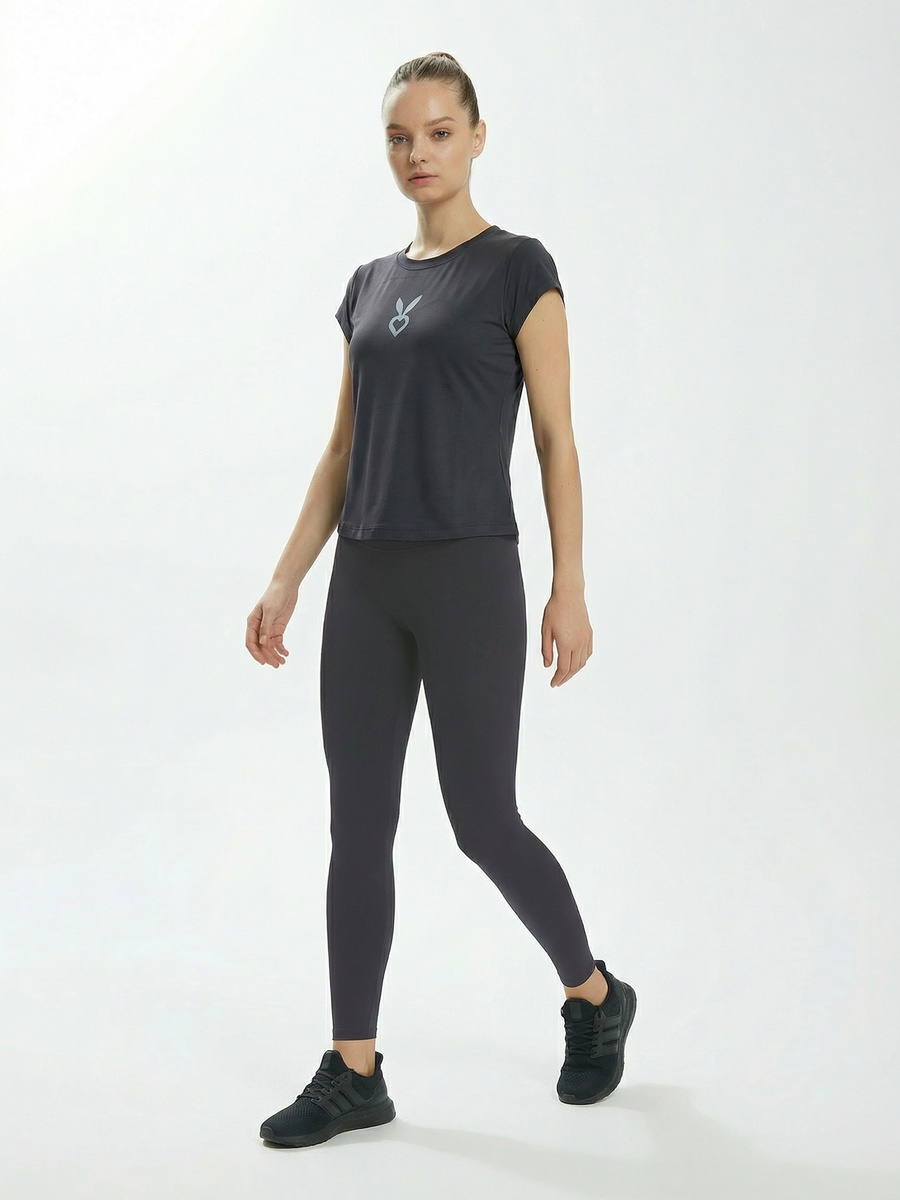 Black Body-Contoured Slim Fit T-Shirt