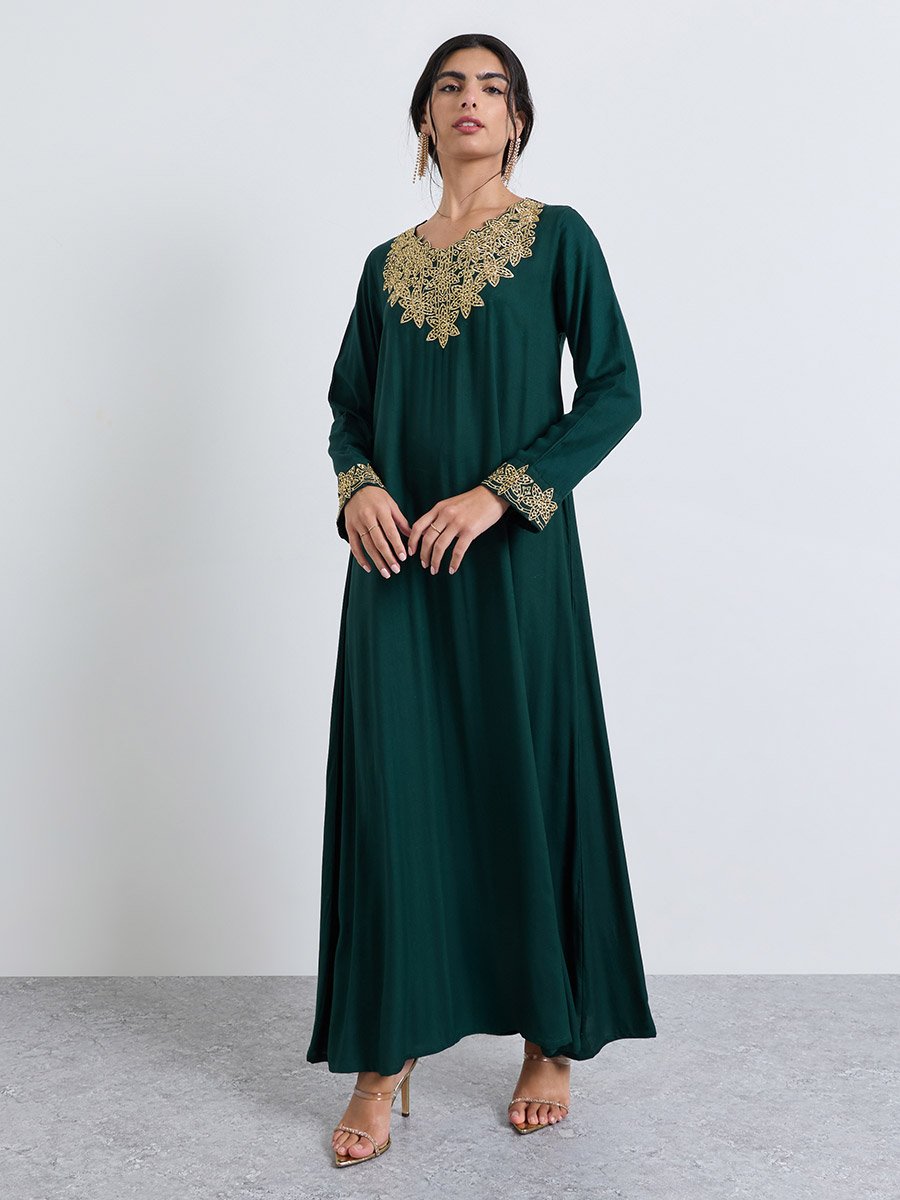 Green Thread Embroidery V Neck Jalabiya