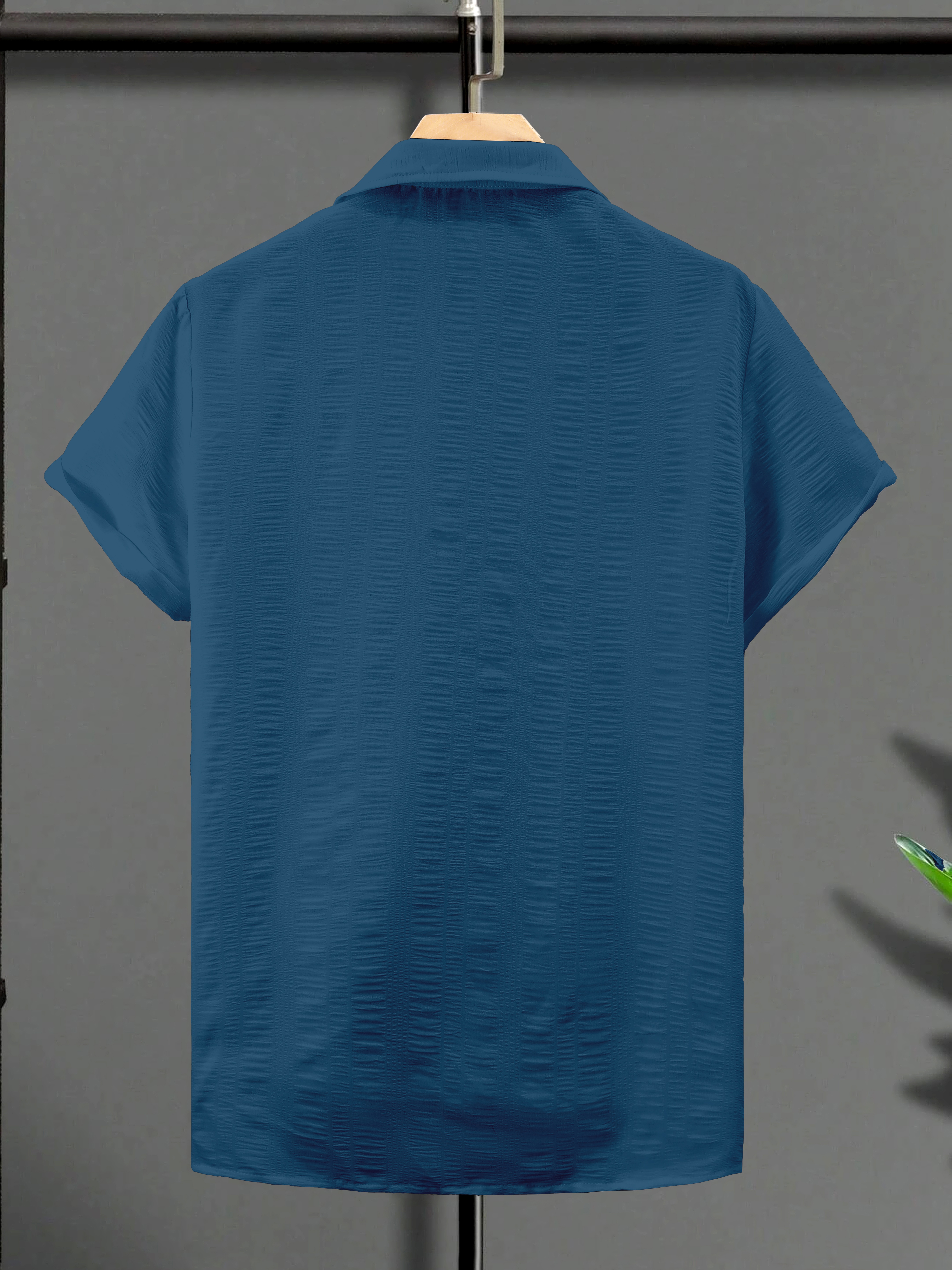 Men Textured Casual Shirt