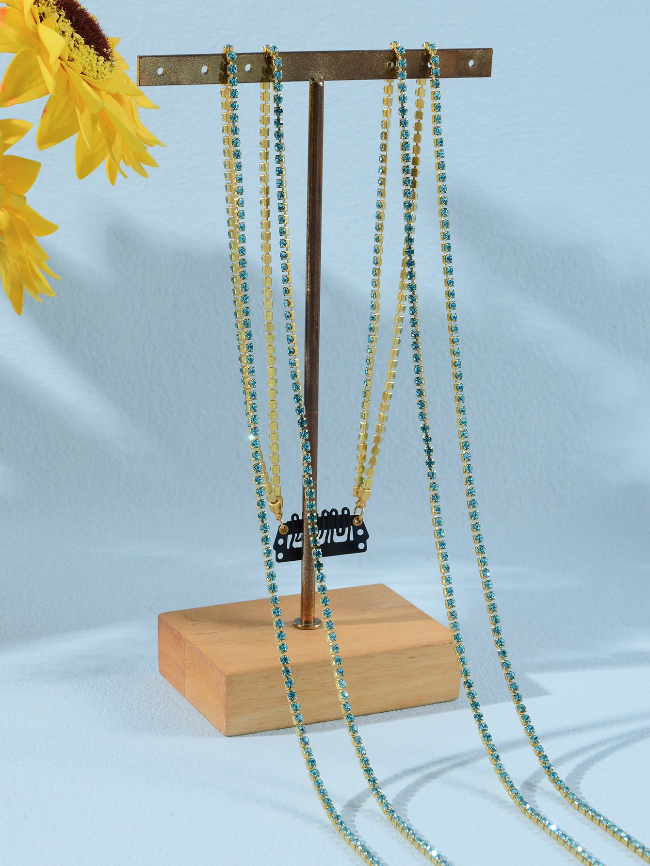 Blue Hair Snap Chain