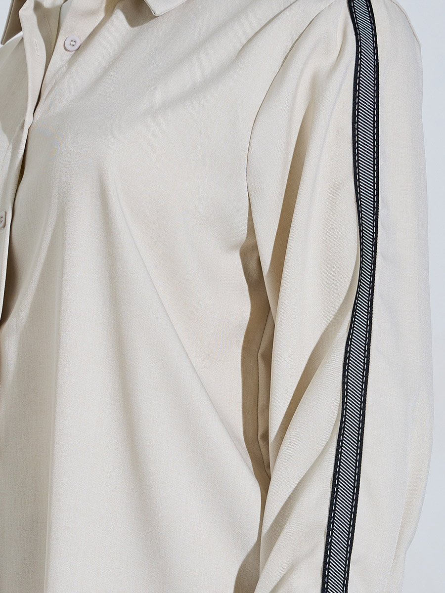 Plus Size Off White Long Sleeves Relaxed Fit Shirt with Side Stripe