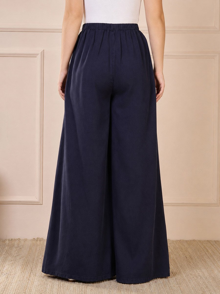 Solid Relaxed Flared High Rise Parallel Trousers