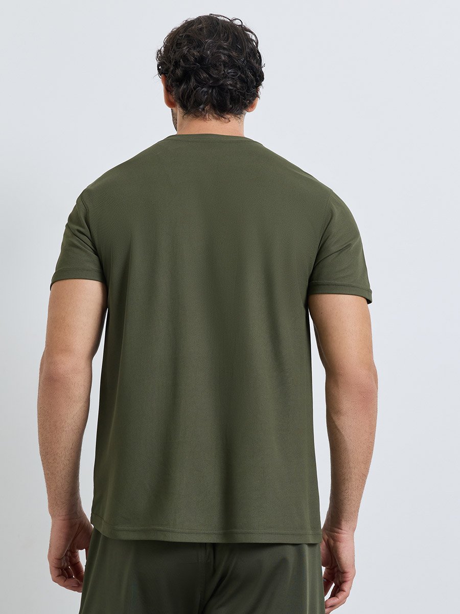 Men Olive Regular Fit Chest Printed Active T-Shirt