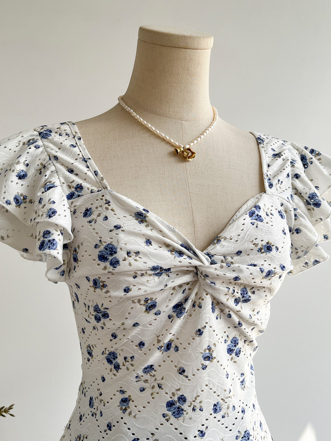 White Floral Short Sleeve Top