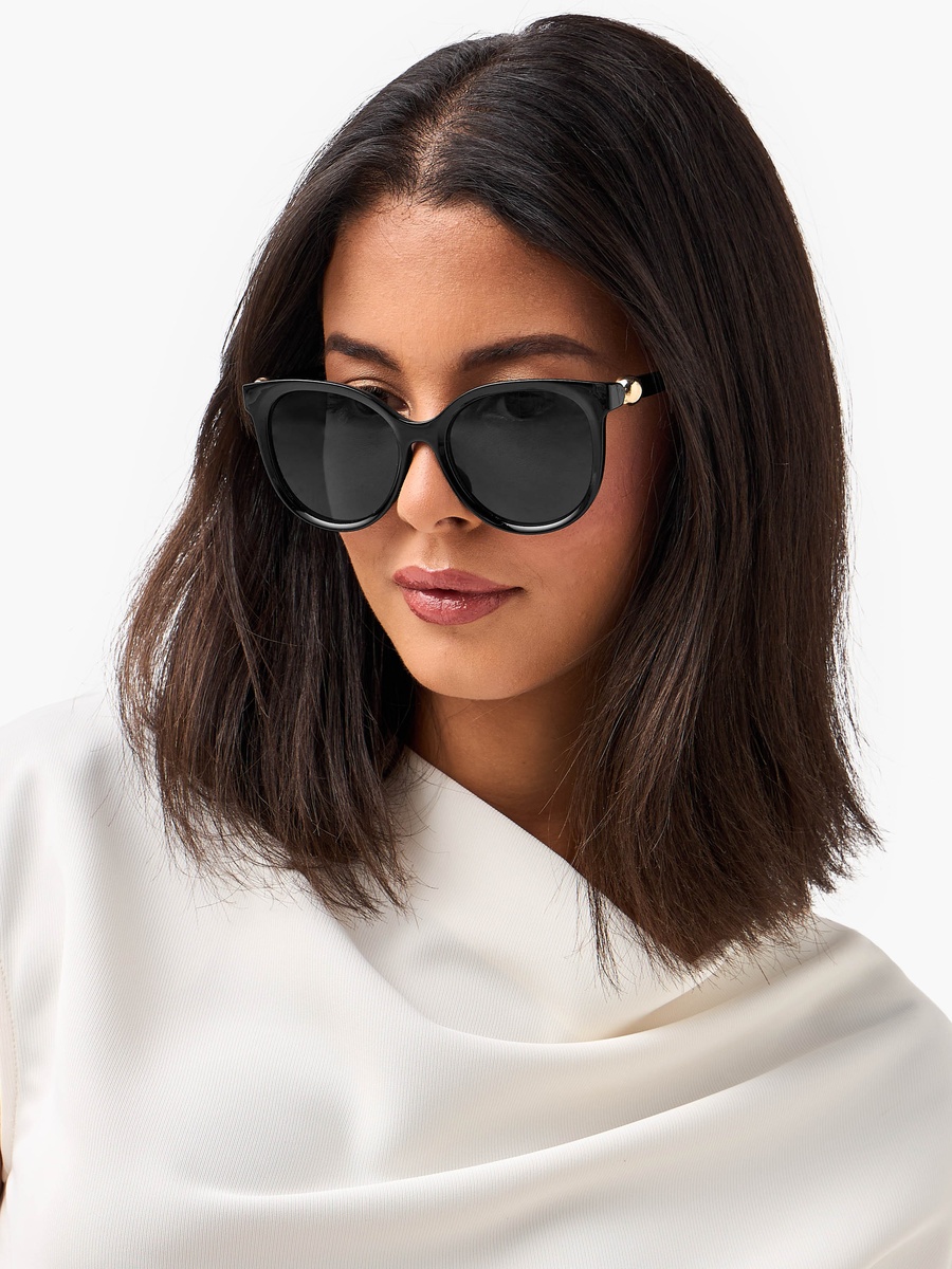 Round Sunglasses with UV Protection Black Lens