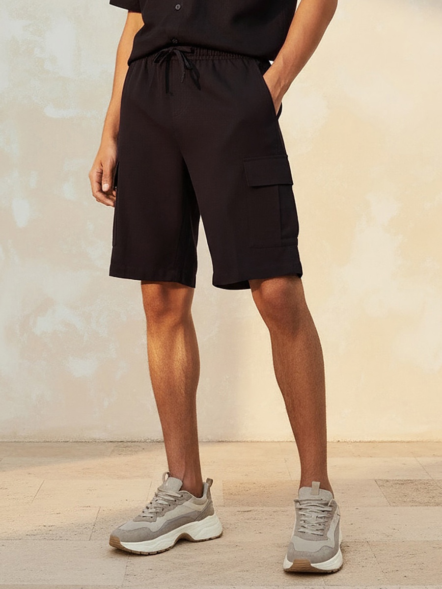 Men Regular Fit Linen Blend Cargo Shorts