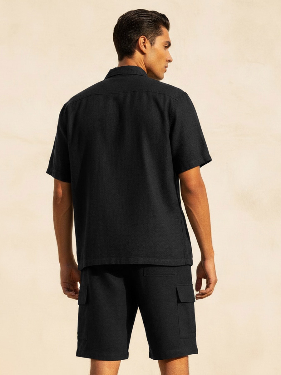 Men Regular Fit Collared Short Sleeves Shirt