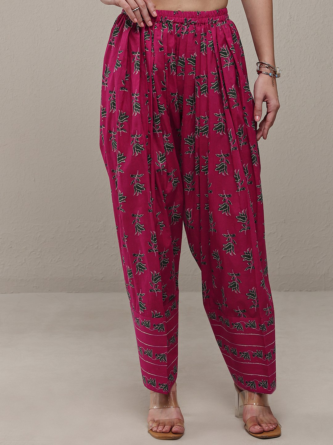 Pink Printed Cotton Straight Kurta And Salwar Set