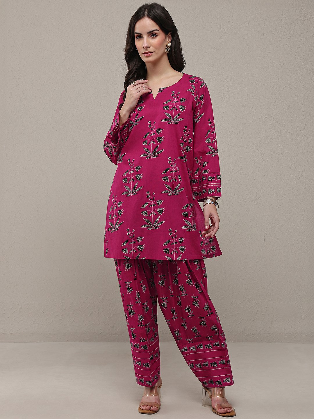 Pink Printed Cotton Straight Kurta And Salwar Set