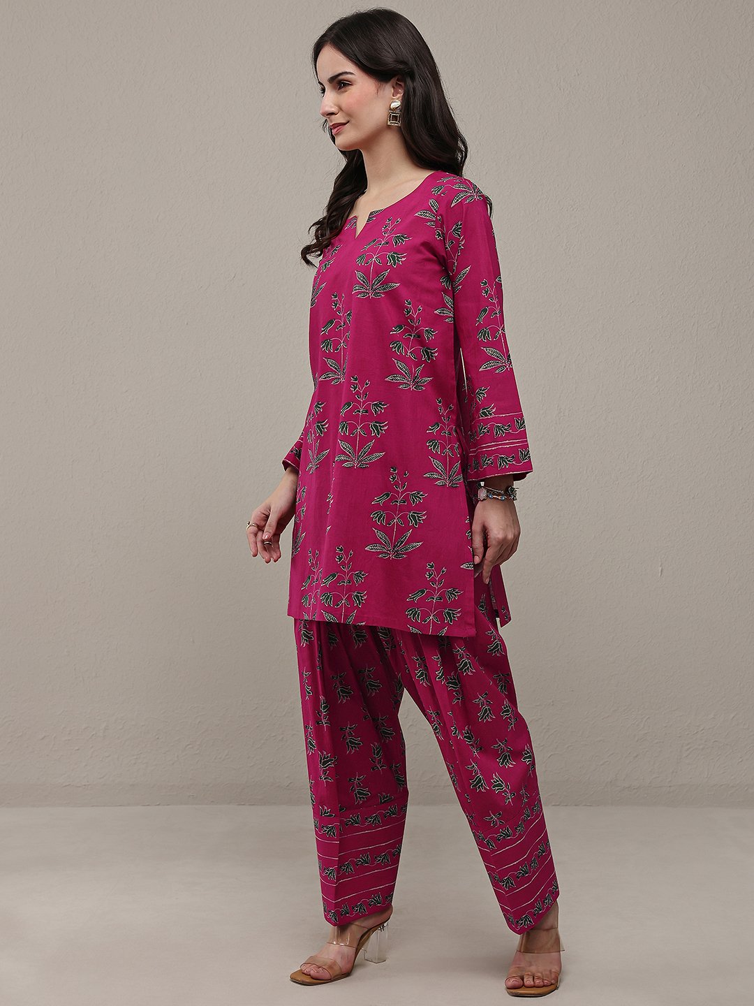 Pink Printed Cotton Straight Kurta And Salwar Set