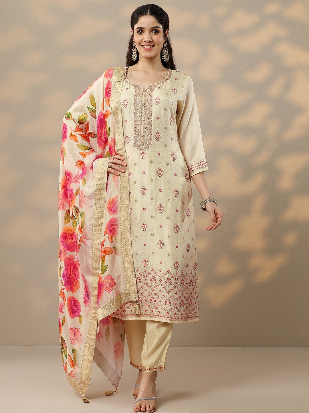 Off White Printed Silk Blend Straight Kurta, Trousers And Dupatta Set
