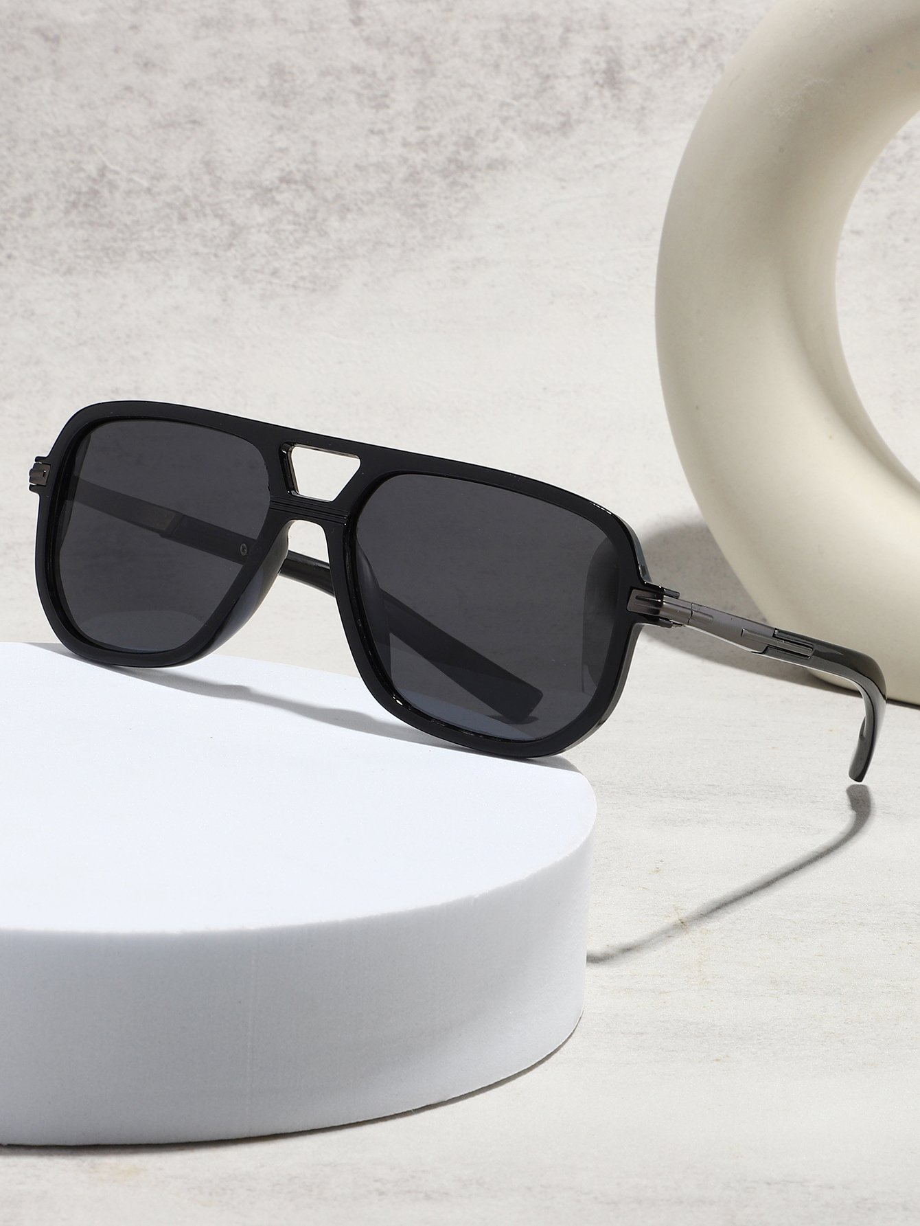 Men Black Retro Aviator Sunglasses
