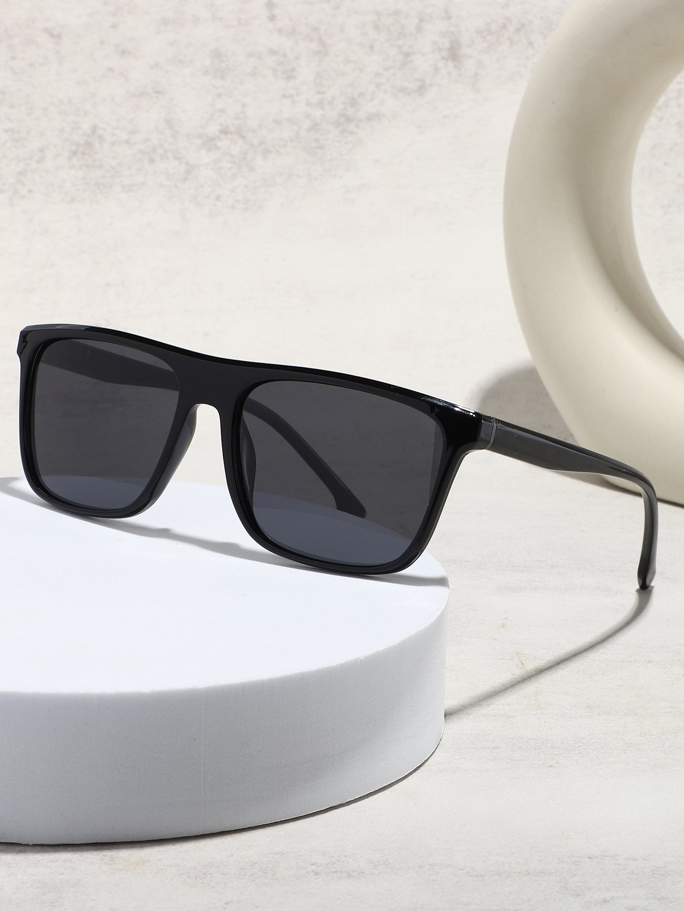 Men Black Square Frame Sunglasses