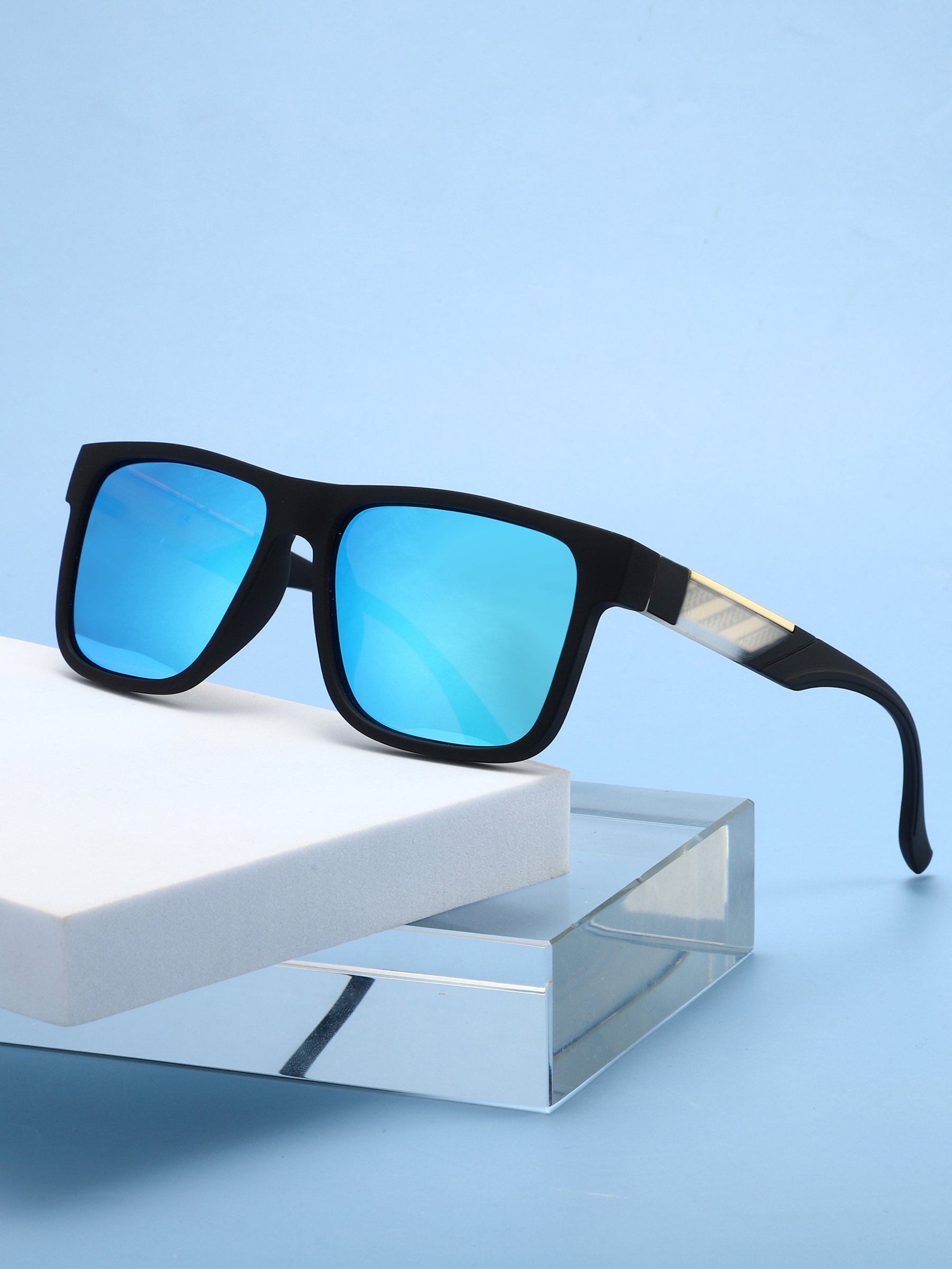 Men Blue Mirrored Flat Top Square Sunglasses