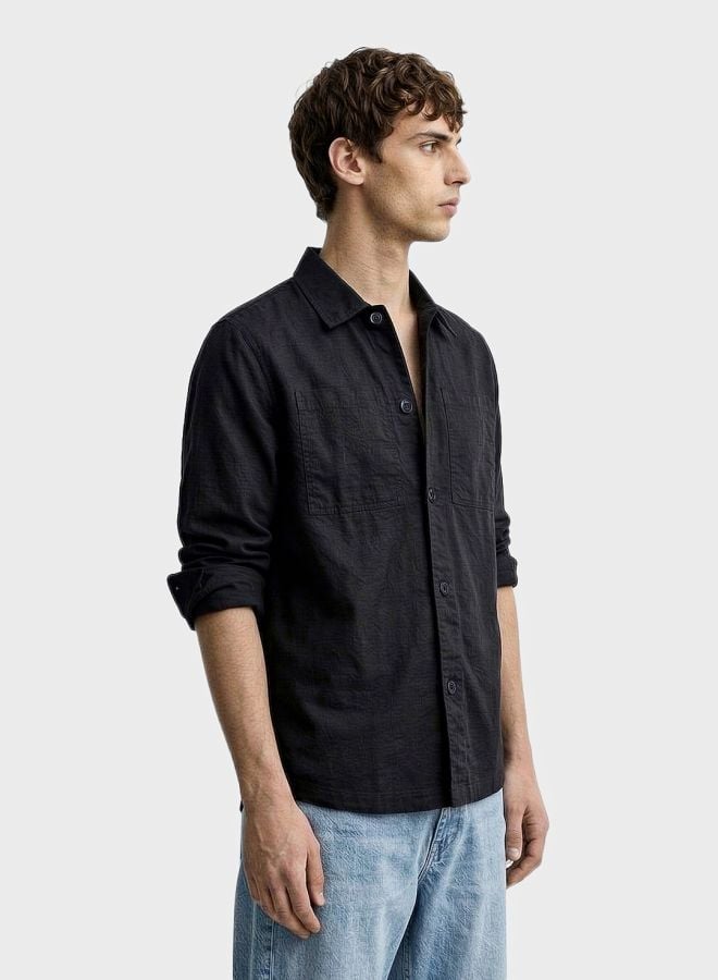 Men Regular Fit Solid Cutaway Collar Casual Shirt