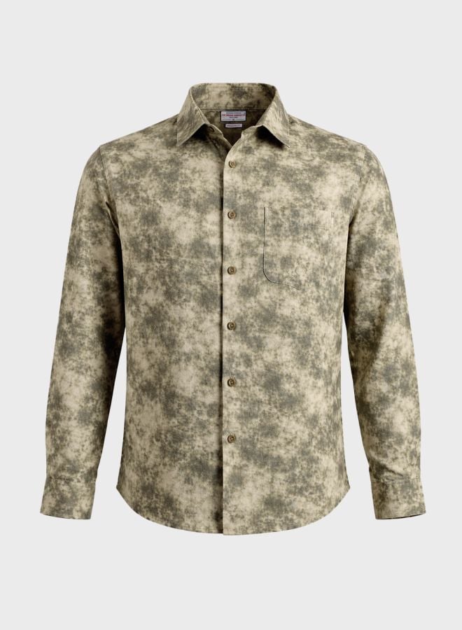 Men Regular Fit Printed Cutaway Collar Casual Shirt