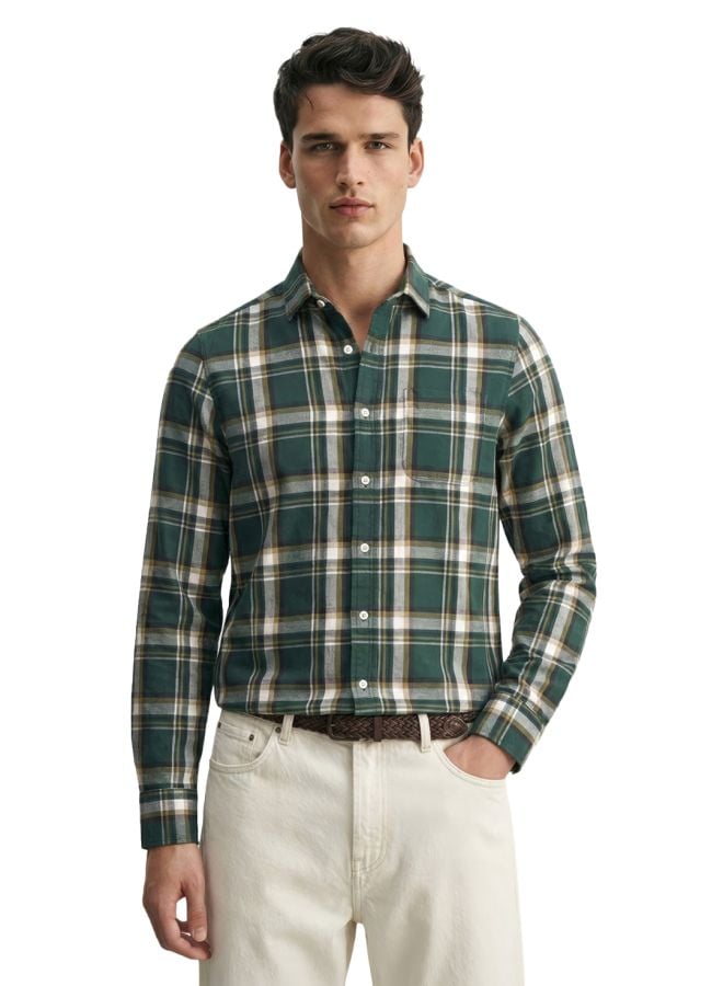 Men Slim Fit Checked Cutaway Collar Casual Shirt
