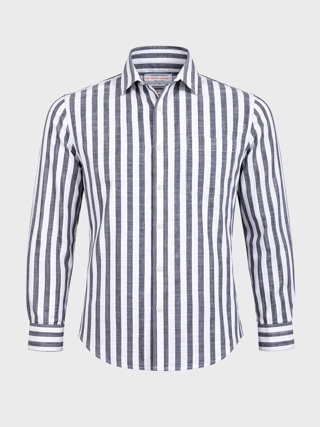Men Slim Fit Striped Cutaway Collar Casual Shirt