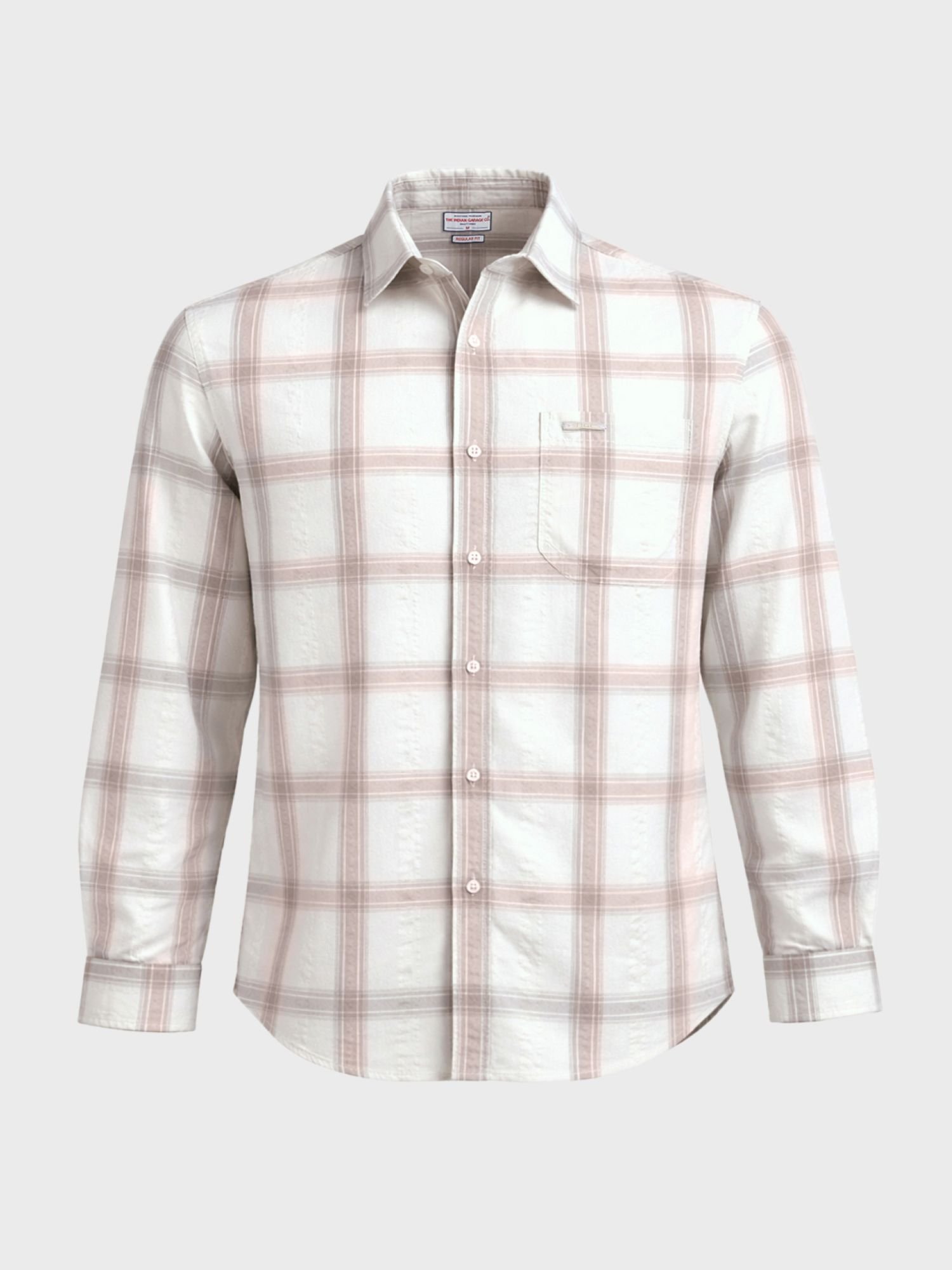 Men Regular Fit Checked Cutaway Collar Casual Shirt
