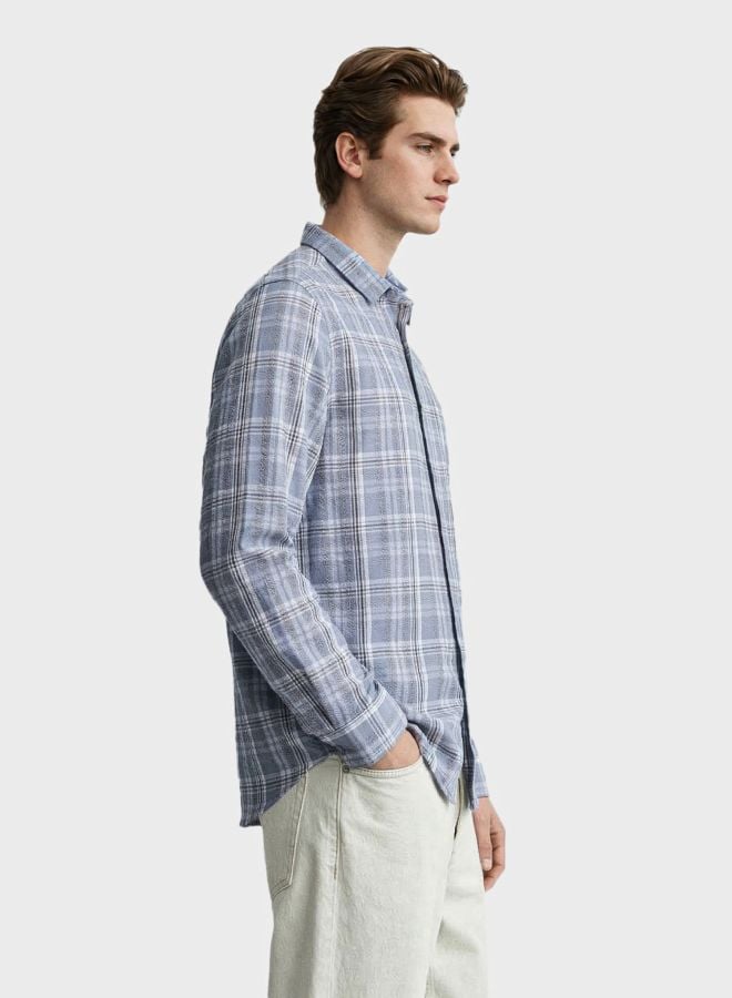 Men Slim Fit Checked Cutaway Collar Casual Shirt