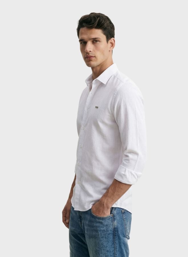 Men Slim Fit Textured Cutaway Collar Casual Shirt