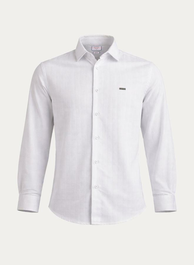 Men Slim Fit Textured Cutaway Collar Casual Shirt