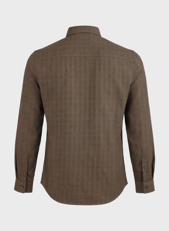 Men Slim Fit Textured Cutaway Collar Casual Shirt