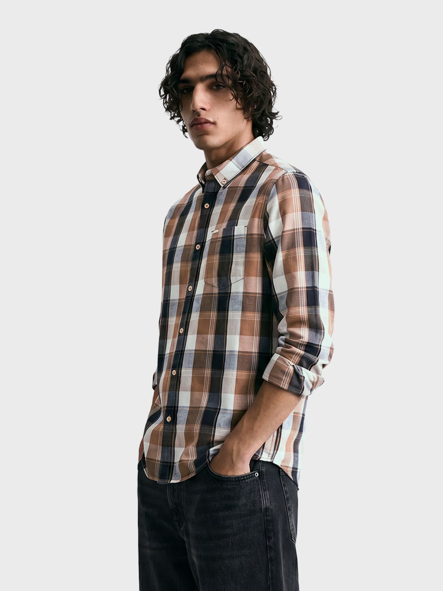 Men Slim Fit Checked Button-down Collar Casual Shirt