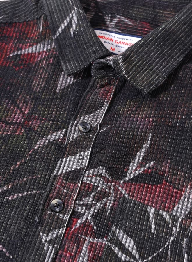 Men Regular Fit Printed Cutaway Collar Casual Shirt